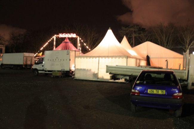 Tente et chapiteau louer au Havre ville haute.
